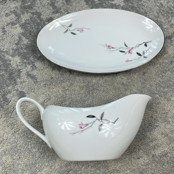 Cherry Blossom Fine China Japan 1067 Gravy Boat and Under Plate Floral White - Picture 6 of 14